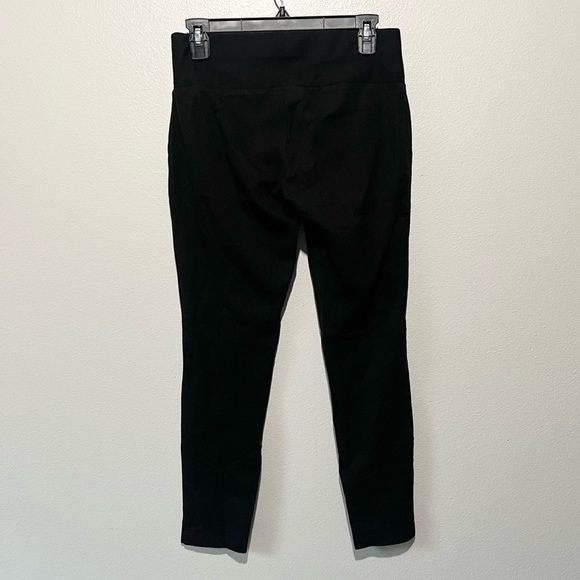 INC International Concepts Pants - INC- Black Sleek Cropped Pants/Leggings Size 8